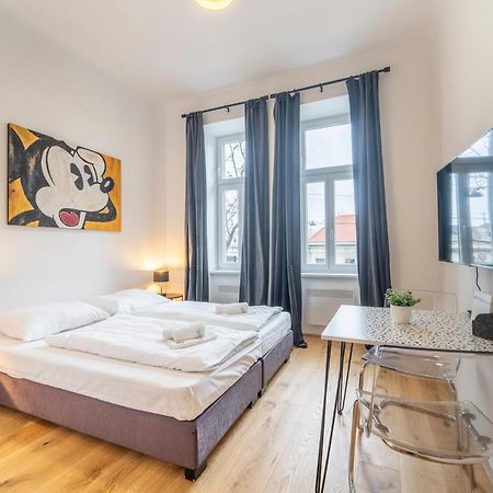 Josef'S Home I Mickey Mouse Apartment Wenen Buitenkant foto
